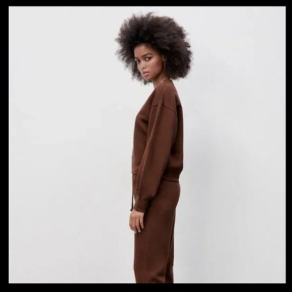 Zara BASIC SWEATSHIRT Brown - Picture 1 of 5